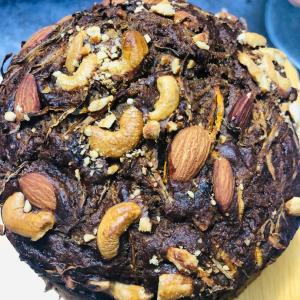 Carrots, dates and nuts cake (24 hr pre order